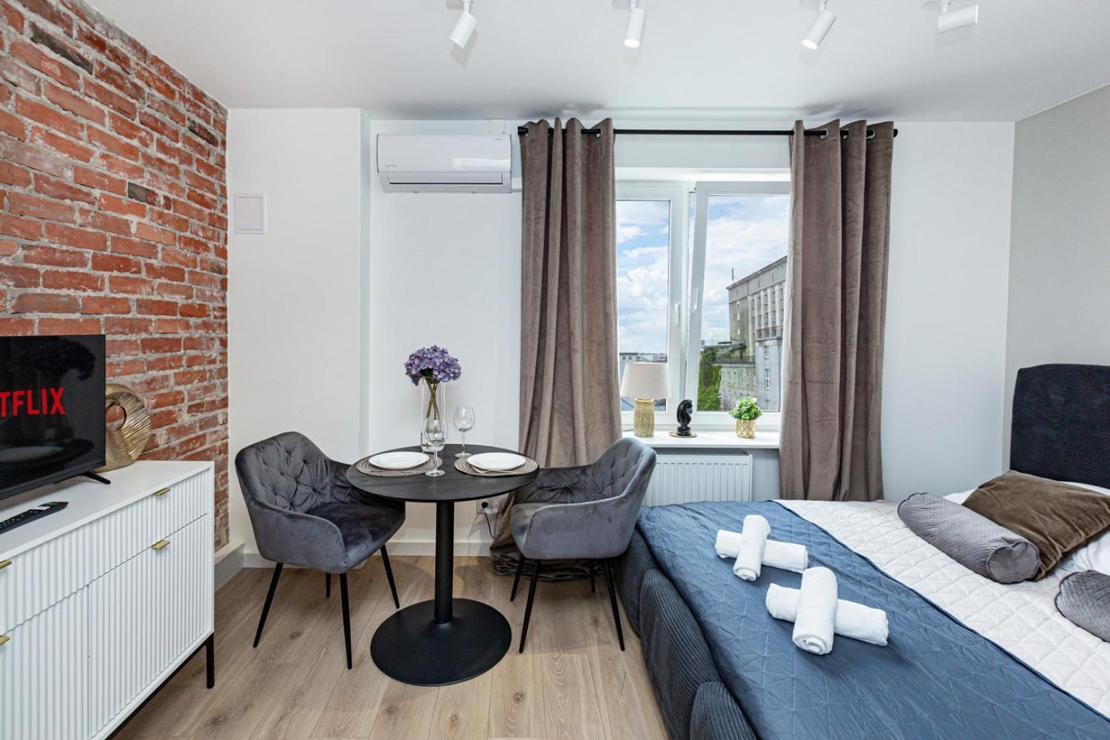 Apartment Mianowskiego 24 Red - Wifi Smart Tv W Pelni Wyposazona Kuchnia *